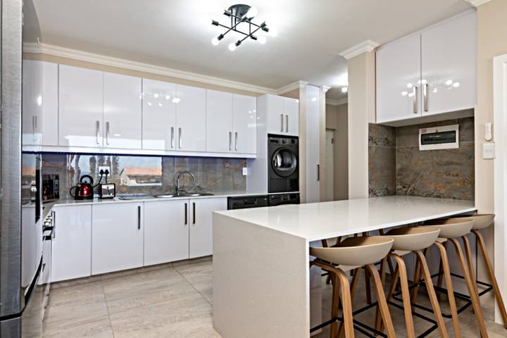 Shanthi Apartment 4 Kitchen